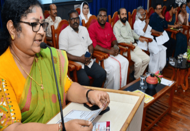ഒരുവർഷം - അമ്പത് സ്നേഹവീടുകൾ; ഡോ. ആർ ബിന്ദു താക്കോൽദാനം നിർവഹിച്ചു